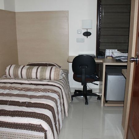 Hotel Griya Amartha à Jakarta Extérieur photo
